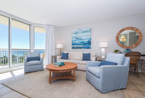 Silver Shells St. Croix 602- Living Room