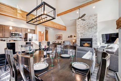 Dining Area/Living room