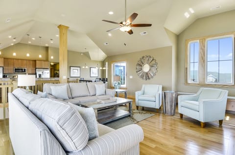 Great Room - Top Level