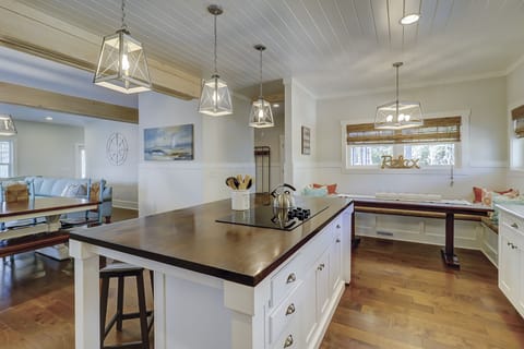 Kitchen with Breakfast Area