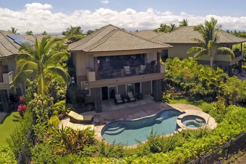 Ariel view of Pool and Lanai
