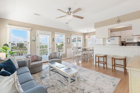 L34: Outer Banks Bliss | Top Level Living Area