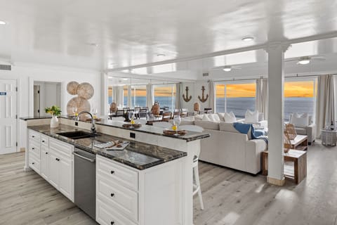 3015-Ocean-Ave-A-SandKasl-Imaging-San-Diego-Residential-Photography-144