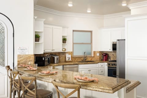 825-Pacific-SandKasl-Imaging-San-Diego-Residential-Hospitality-Photography-6