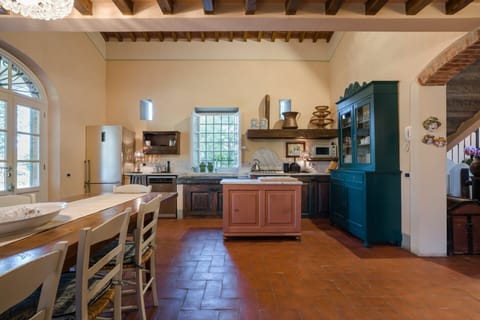 Dining Room, Kitchen