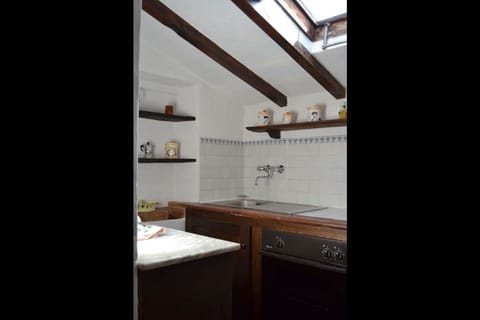 Room, Property, Building, Interior Design, House, Architecture, Furniture, Kitchen, Material Property, Loft