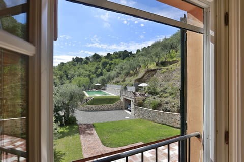 Garden, Pool, Scenic View