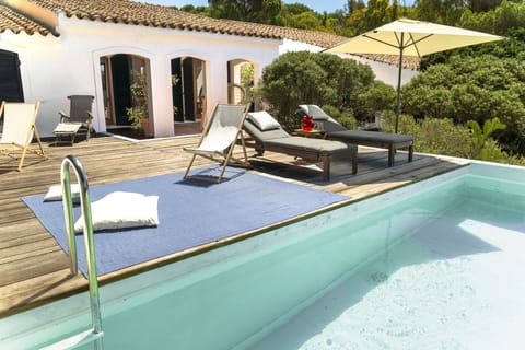 Swimming Pool, Outdoor Furniture, Furniture, Resort, Sunlounger, Leisure, Shade, Eco Hotel, Chair, Villa