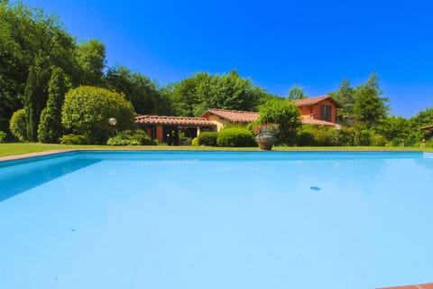 Blue, Swimming Pool, Water, Resort, Eco Hotel, Leisure, Shade, Garden, Farmhouse, Estate