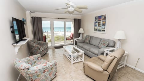 Beautifully decorated with a great view!