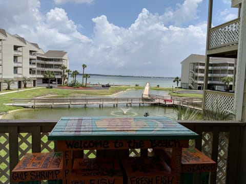 This unit has great views of the Pensacola Bay