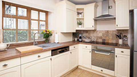 Kitchen, Teagles, Bolthole Retreats