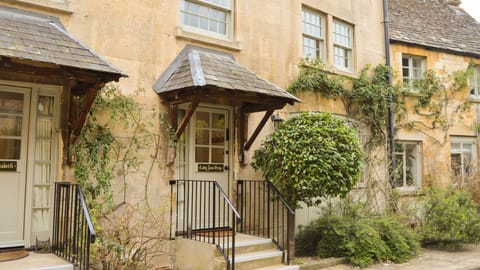 Lady Jane Grey Cottage at Sudeley Castle, Bolthole Retreats