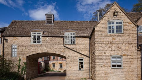 Lord High Admiral at Sudeley Castle, Bolthole Retreats