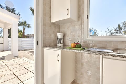 Villa Casa Bonita by Ezoria Villas (3042)