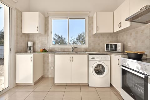 Villa Casa Bonita by Ezoria Villas (3039)