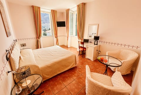 In-room safe, desk, blackout drapes, free WiFi