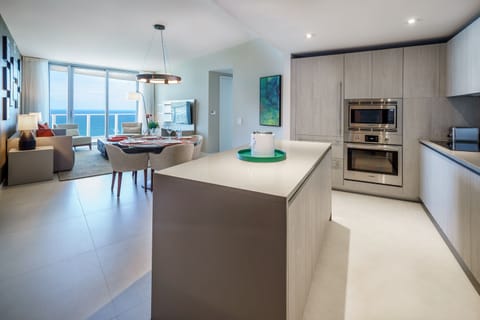 Picture yourself cooking breakfast and having this amazing view!!!