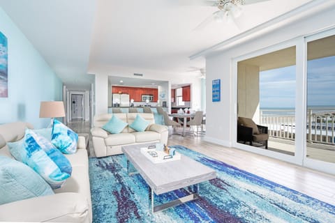 Fully remodeled interior!