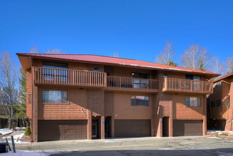 Lagoon Townhomes