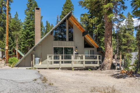 Chalet 15 summer exterior