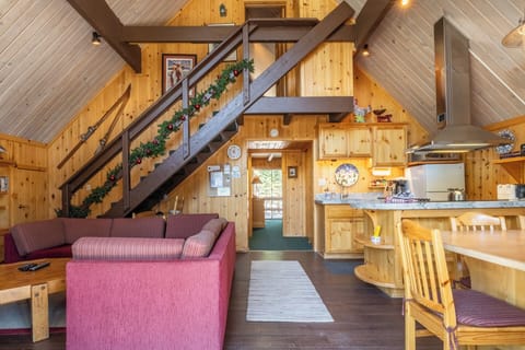 Chalet 17 common area