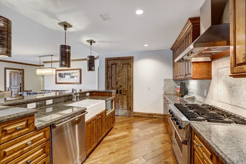 Indoors, Hardwood, Floor, Flooring, Kitchen