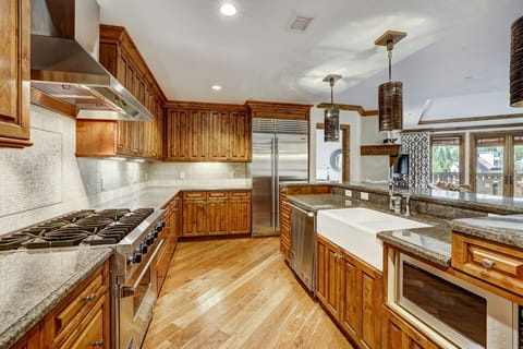 Indoors, Hardwood, Floor, Flooring, Kitchen