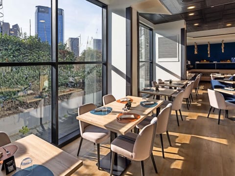 Breakfast, lunch, dinner served; Mediterranean cuisine 