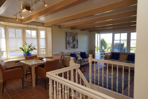 Room, Private Bathroom | Lounge