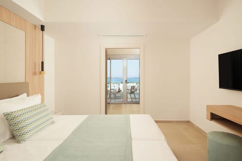 Family Room | Iron/ironing board, free cribs/infant beds, free WiFi, bed sheets