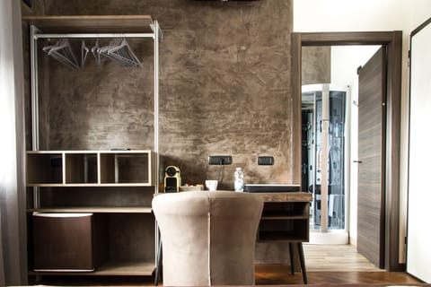 Classic Suite, 1 Bedroom, Private Bathroom, Tower | Minibar, in-room safe, laptop workspace, WiFi (free)