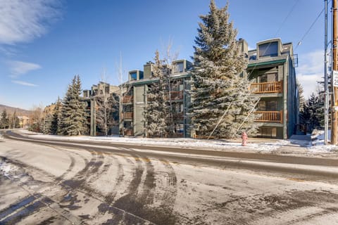 Park City Lodging-Powder Pointe 303B