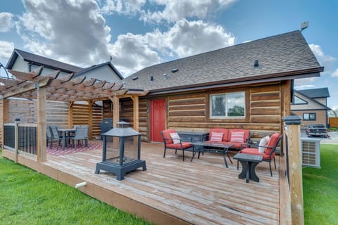 Pine Lake Vacation Rental Cabin | 3BR | 2.5BA | 1,650 Sq Ft | Steps to Access