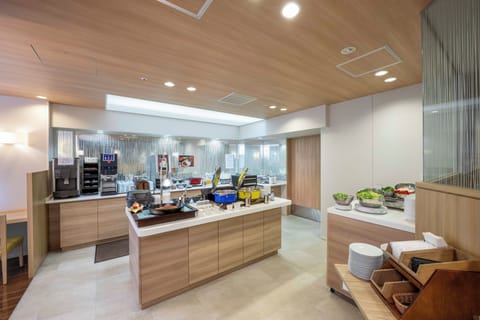 Daily buffet breakfast for a fee