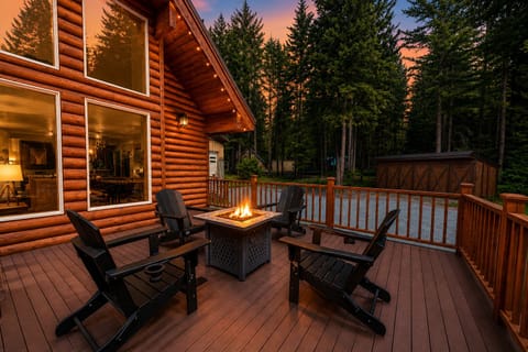 Stargaze around the warmth of a propane fire table