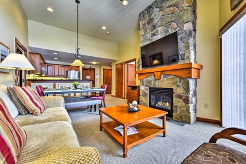 Solitude Vacation Rental | 2BR | 2BA | 1,086 Sq Ft | Stairs to Enter