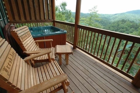 Enjoy a Hot Tub with a View!