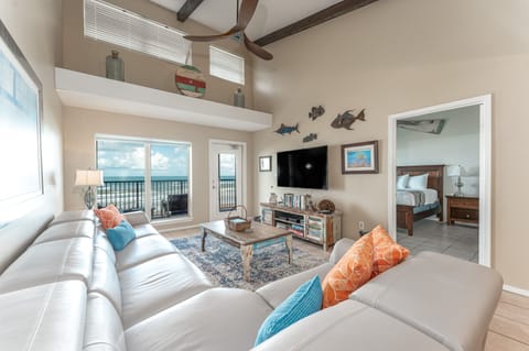 This is where your vacation begins! Welcome to Suntide II!