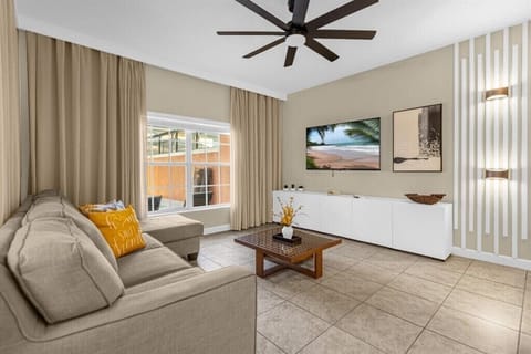 8925BismarckPalmRoad(3)