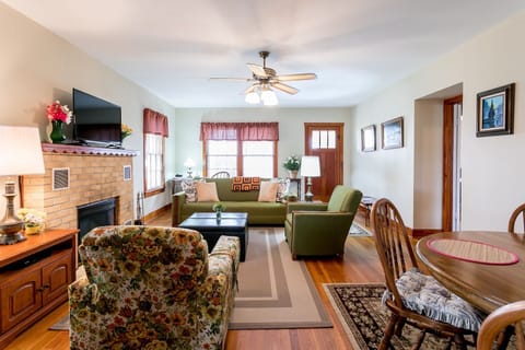 Large, comfortable living room