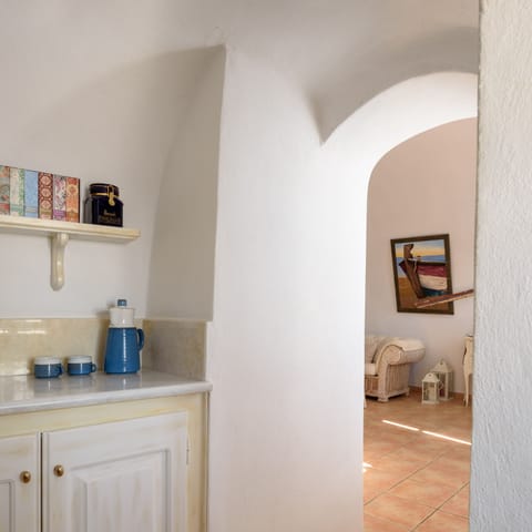 2 Bedroom Elegant Villa at Imerovigli With Amazing sea views and hot tub House in Imerovigli