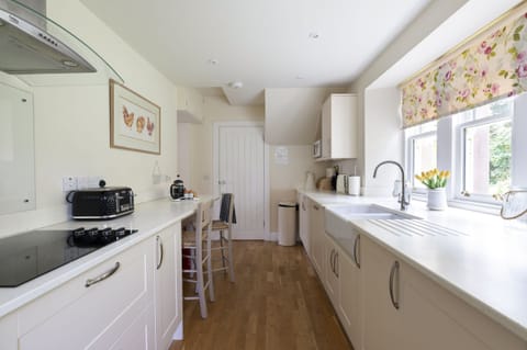 Monteviot Stables West - the kitchen