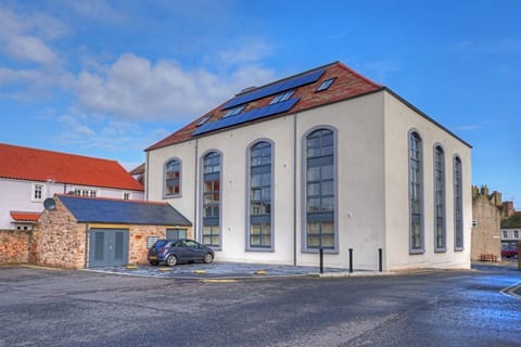 The Meeting House - bathroom close up