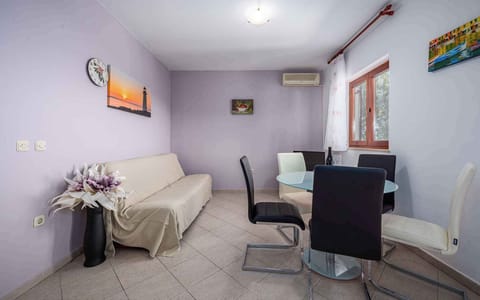 living/bedroom