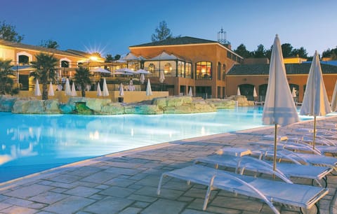 pool