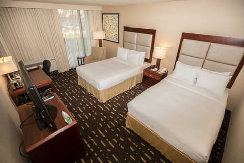 Pillowtop beds, in-room safe, desk, laptop workspace