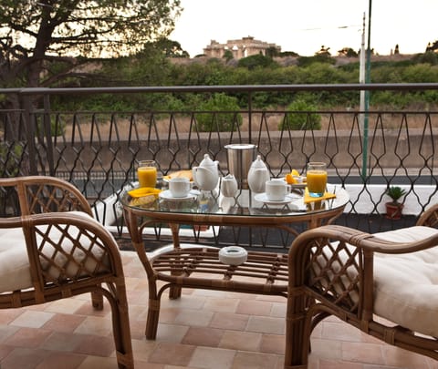 Deluxe Double or Twin Room, Balcony, Park View | Balcony
