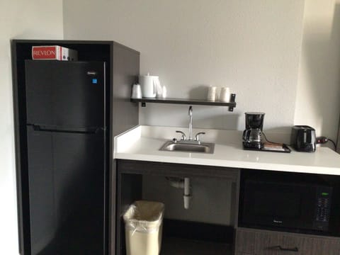 Fridge, microwave, coffee/tea maker, toaster oven