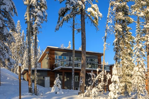 Welcome to the beautiful, modern Power Haus at the base of Kicking Horse Resort!